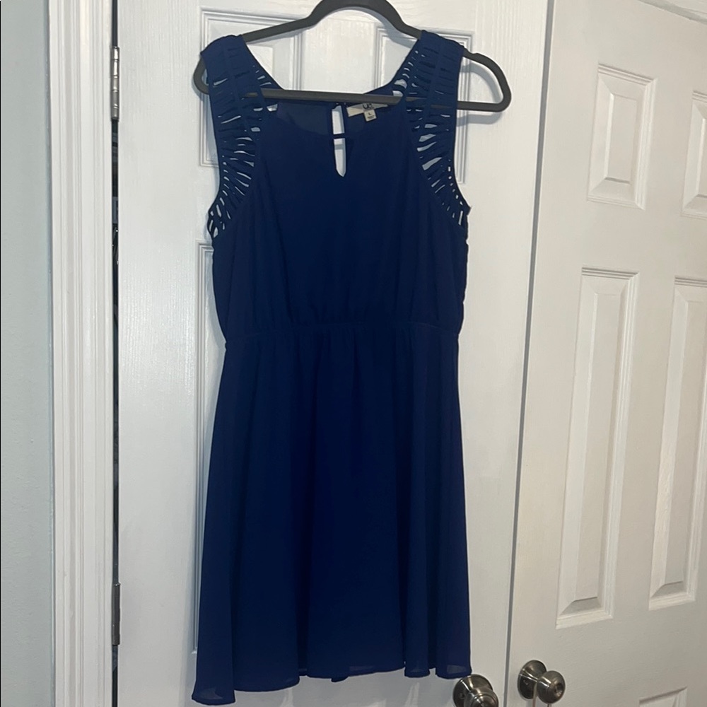 Elegant Navy Blue Sleeveless Dress